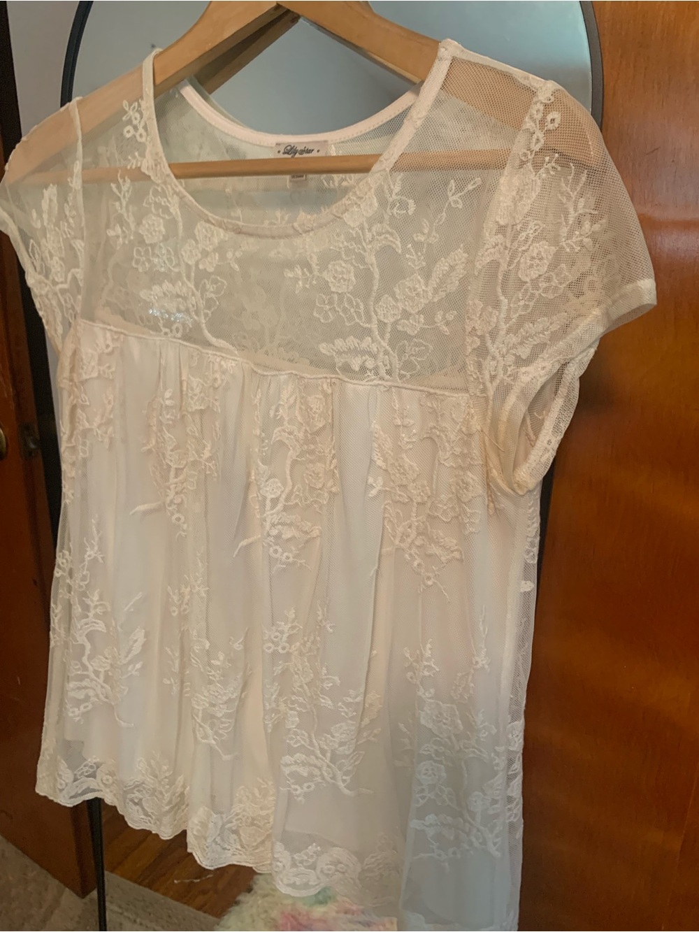 Delicate Lace BEAUTIFUL Overlay Women's Top - Ivory